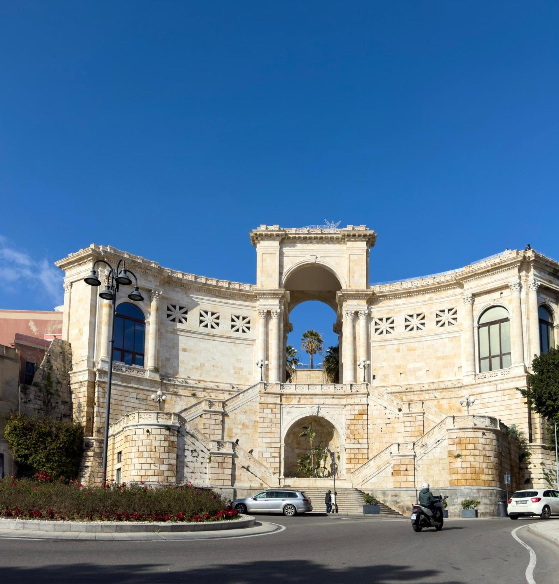 Zenflamingo Mini Monolocale Apartment Cagliari Ngoại thất bức ảnh